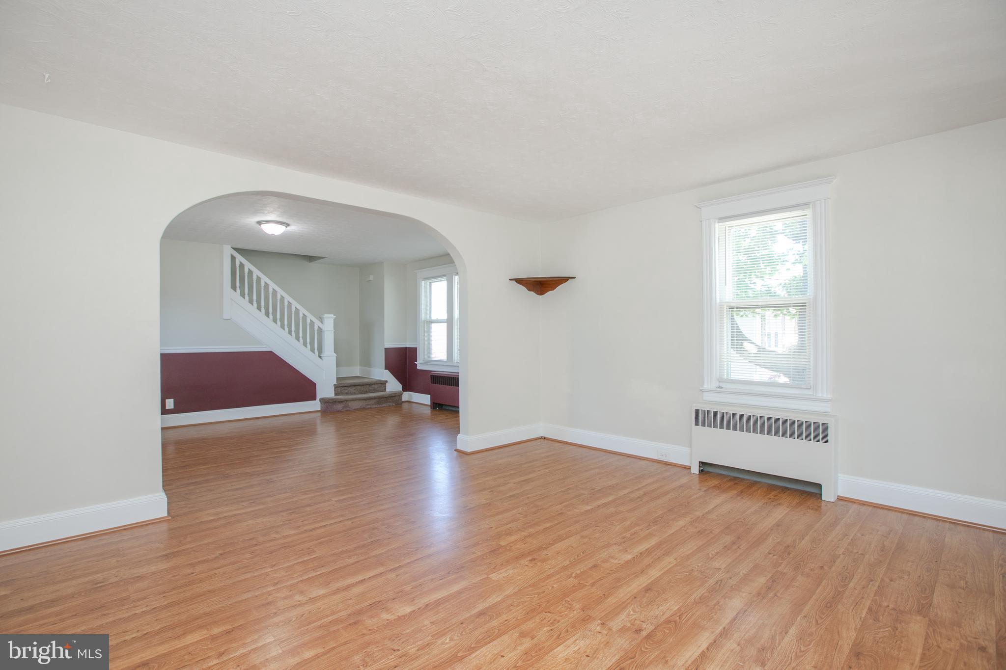 46 Morgan Avenue Hamilton, NJ 08619 - Photo 8 of 39 Natural Wood-Like Flooring
