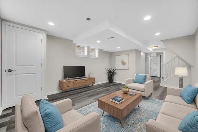 $239,900 | 2800 174th Street, Hazel Crest, IL 60429