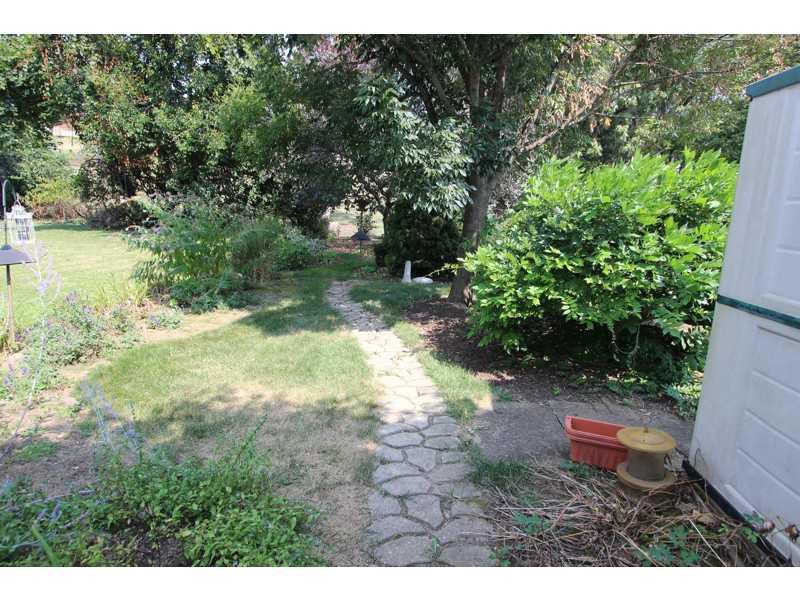 155 Foxcroft Road Pittsburgh, PA 15220 - Photo 21 of 24 Patio/Deck.
