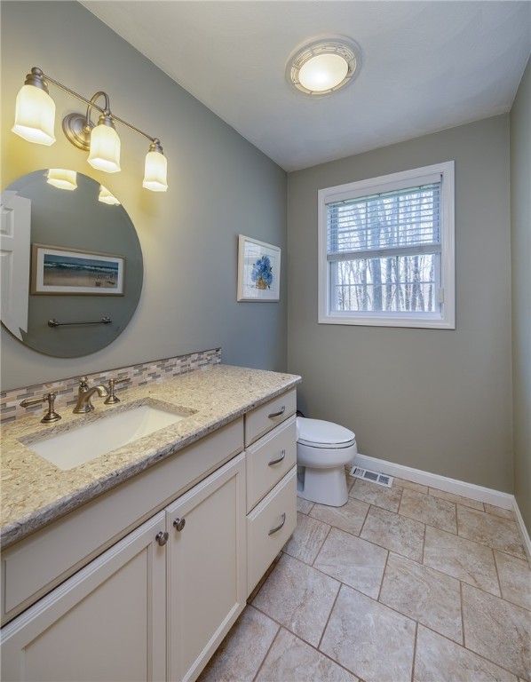 9 Meadowbrook Road Lincoln, RI 02865 - Photo 27 of 39 First floor