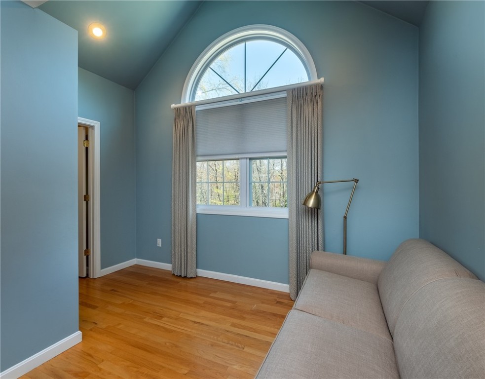 9 Meadowbrook Road Lincoln, RI 02865 - Photo 31 of 39 Gallery Image 31