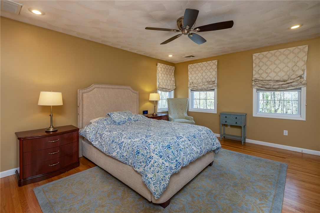 9 Meadowbrook Road Lincoln, RI 02865 - Photo 32 of 39 Gallery Image 32