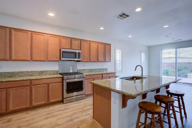 $549,000 | 21100 Varietal Court, Patterson, CA 95363