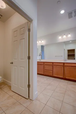 $549,000 | 21100 Varietal Court, Patterson, CA 95363