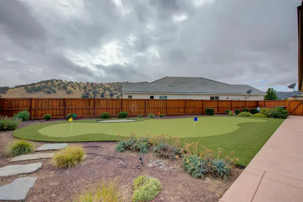 $529,000 | 21100 Varietal Court, Patterson, CA 95363