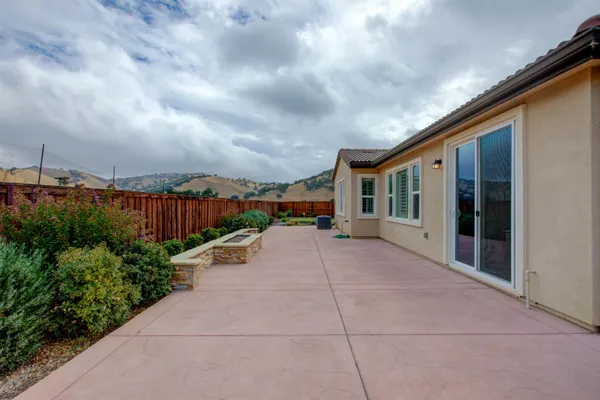 $529,000 | 21100 Varietal Court, Patterson, CA 95363