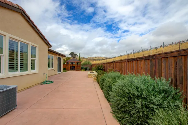 $549,000 | 21100 Varietal Court, Patterson, CA 95363