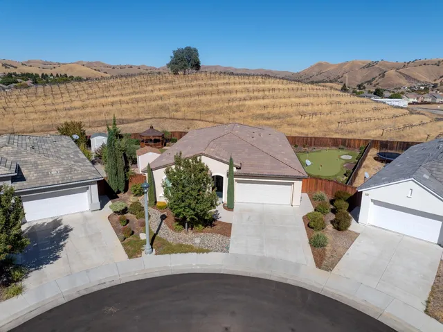 $549,000 | 21100 Varietal Court, Patterson, CA 95363