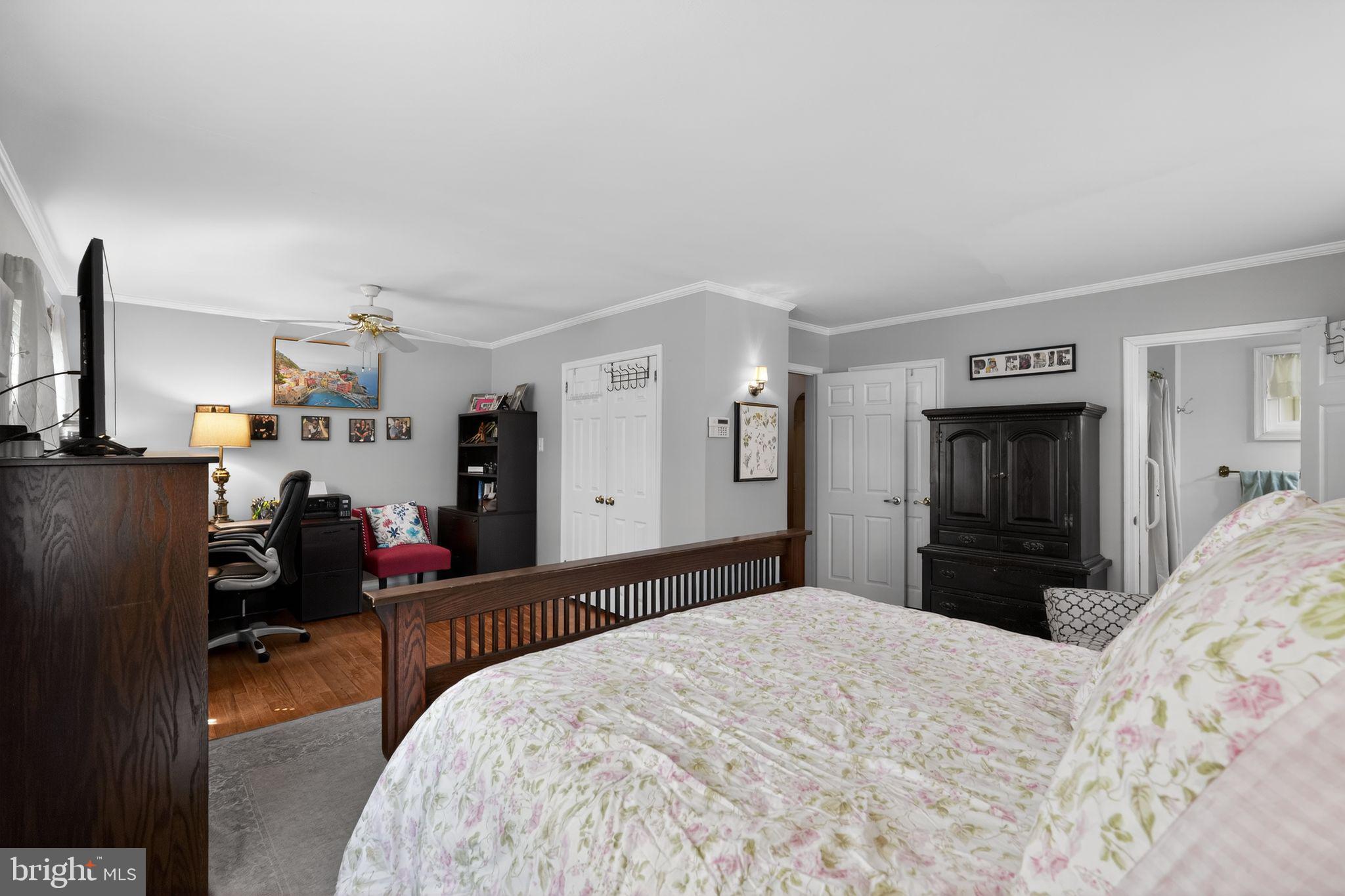 871 Roberts Road Bensalem, PA 19020 - Photo 22 of 48 Gallery Image 22