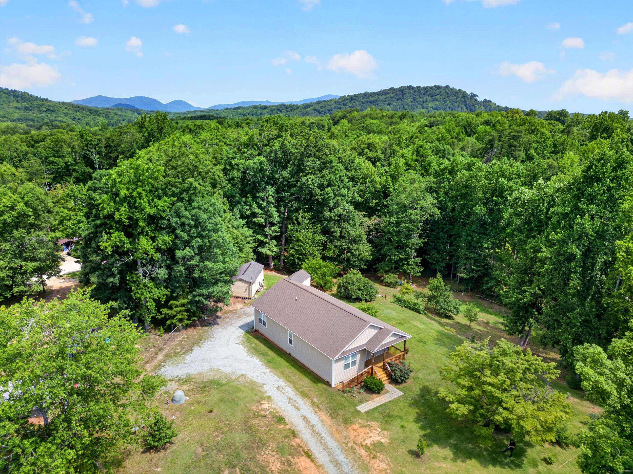 1125 Belue Mill Road Landrum, SC 29356 - Photo 27 of 30
