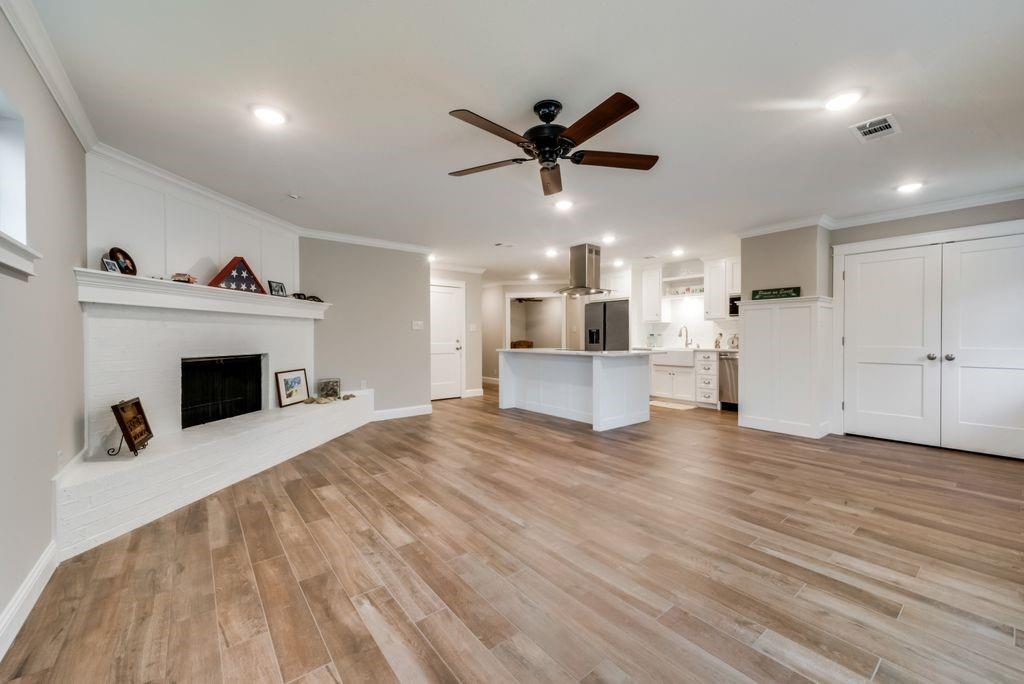 1225 Augusta Road Benbrook, TX 76126 - Photo 4 of 21