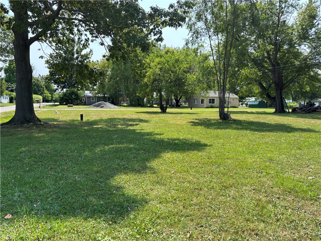 916 Sunset Beach Road Carlton, NY 14571 - Photo 3 of 12