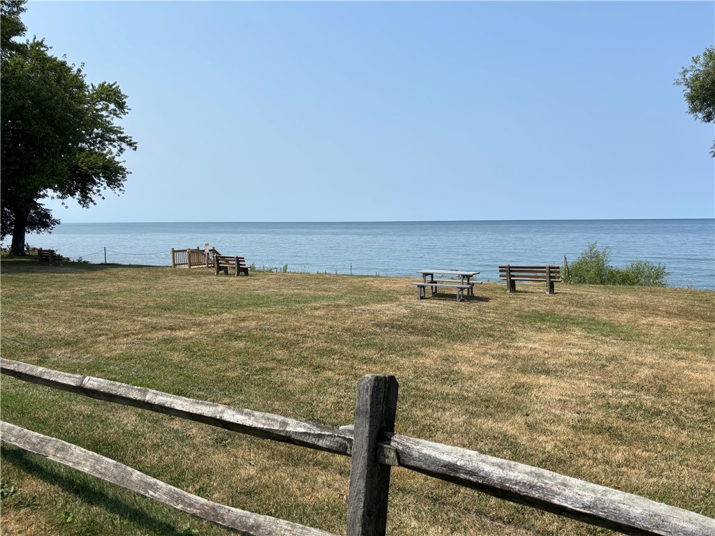 916 Sunset Beach Road Carlton, NY 14571 - Photo 5 of 12