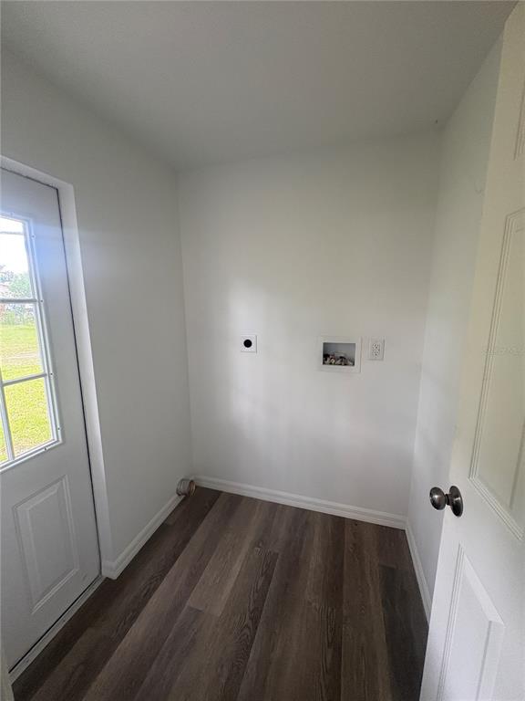 3923 Ward Road Lakeland, FL 33810 - Photo 14 of 25 a view of an empty room and window