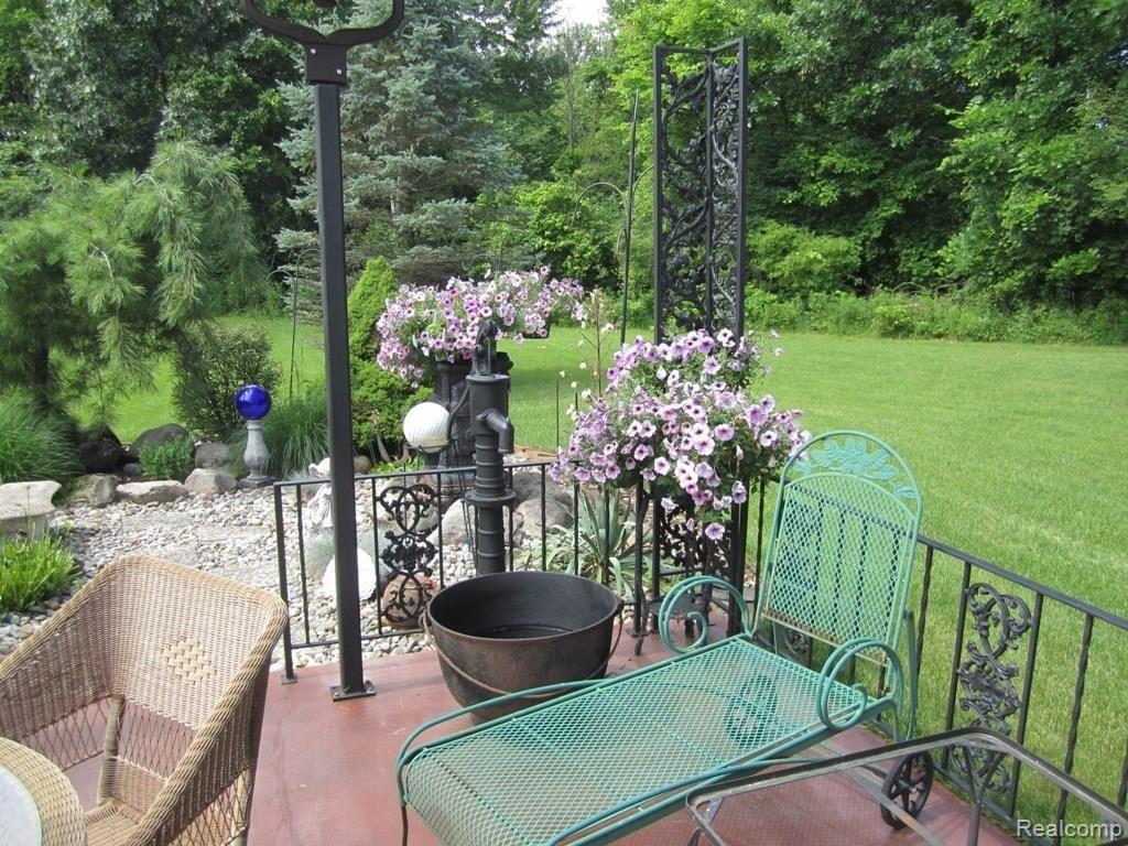 8130 Brophy Road Howell, MI 48855 - Photo 24 of 28 Brophy 8130 (30).JPG