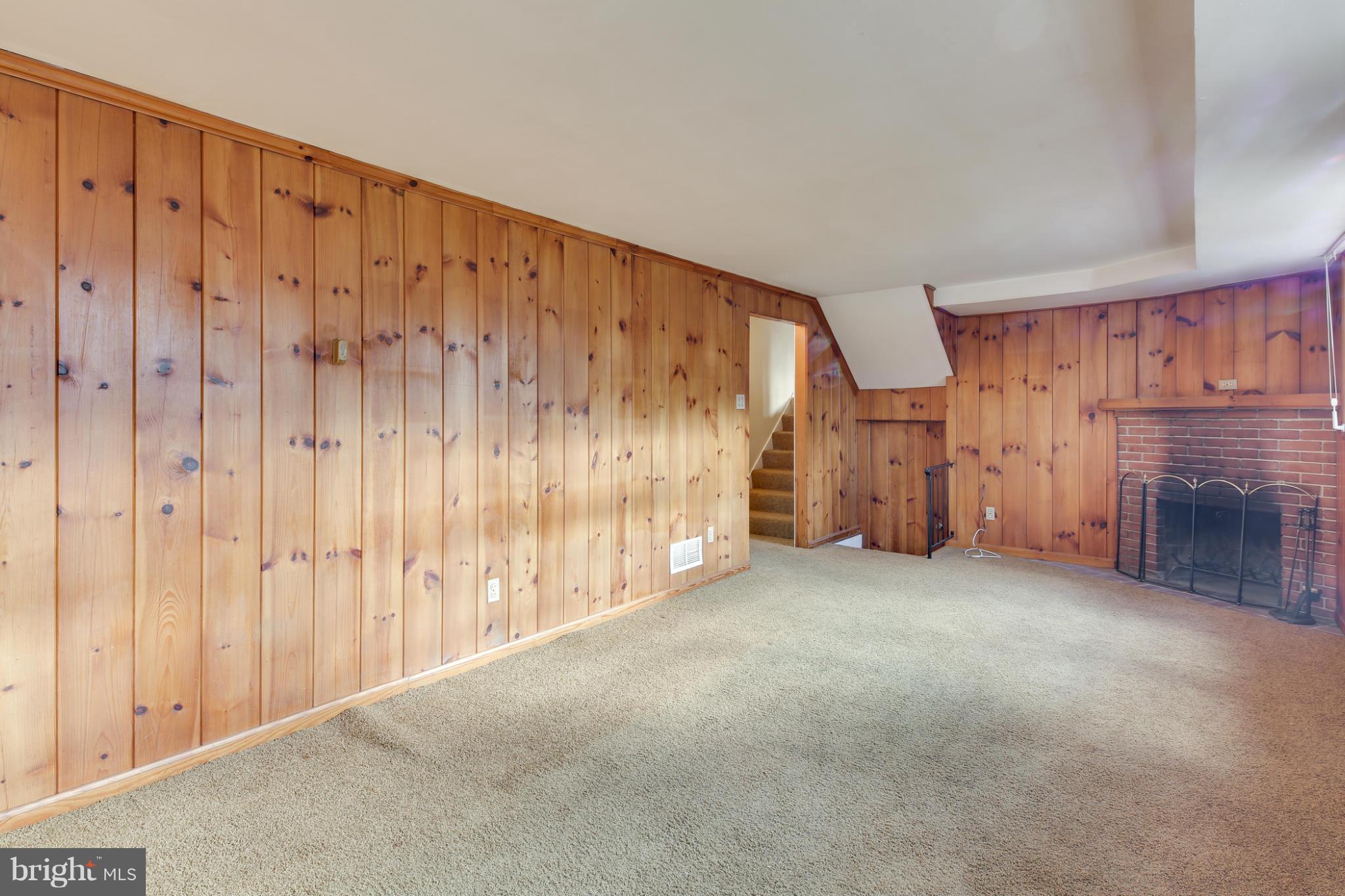 3901 Macalpine Road Ellicott City, MD 21042 - Photo 13 of 30 FAMILY ROOM