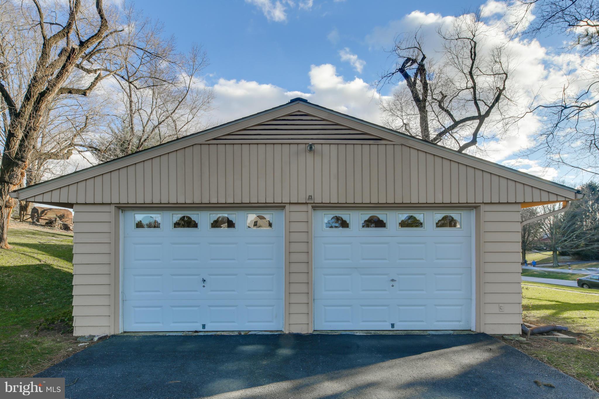 3901 Macalpine Road Ellicott City, MD 21042 - Photo 30 of 30 GARAGE