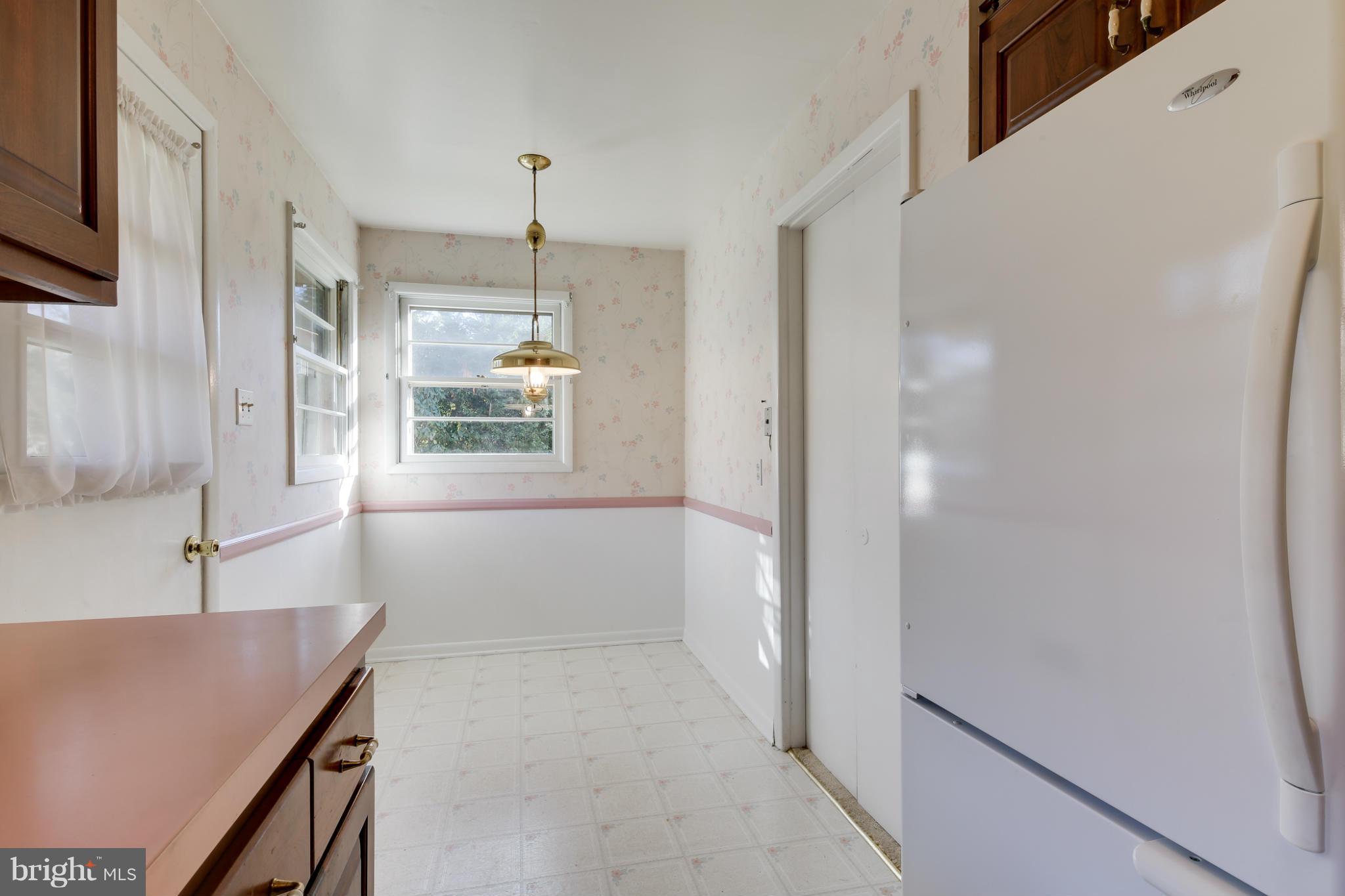 3901 Macalpine Road Ellicott City, MD 21042 - Photo 8 of 30 KITCHEN