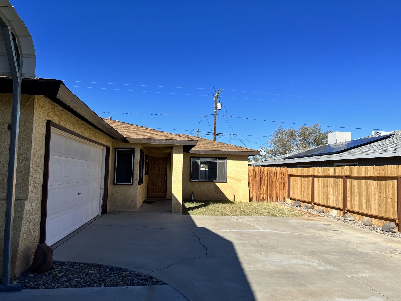 1032 West Boston Avenue Ridgecrest, CA 93555 - Photo 2 of 33