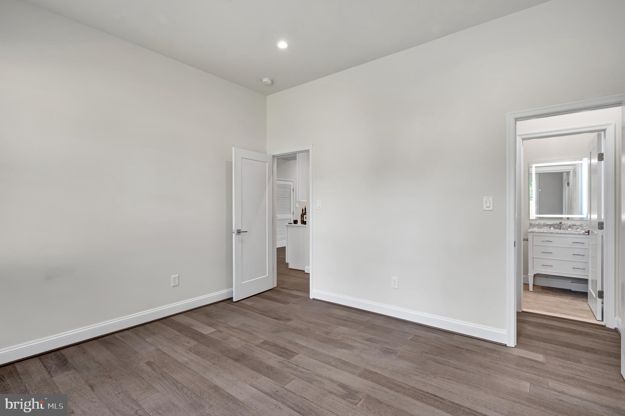 6927 Oak Ridge Road Falls Church, VA 22042 - Photo 19 of 36 Gallery Image 19