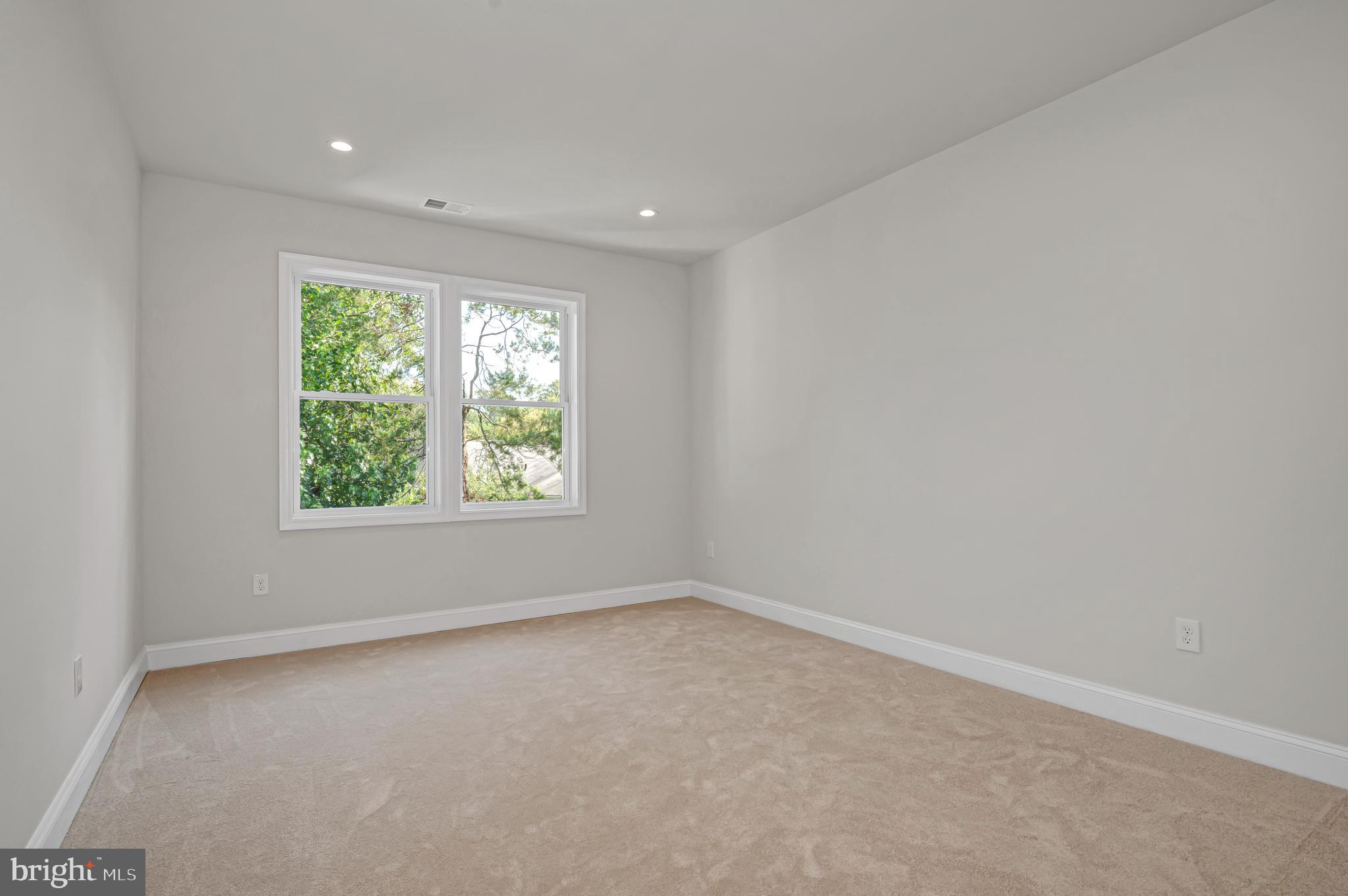 6927 Oak Ridge Road Falls Church, VA 22042 - Photo 29 of 36 Gallery Image 29