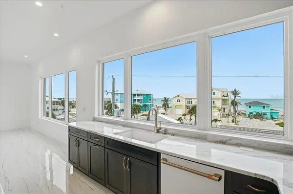 a view of terrace with city view