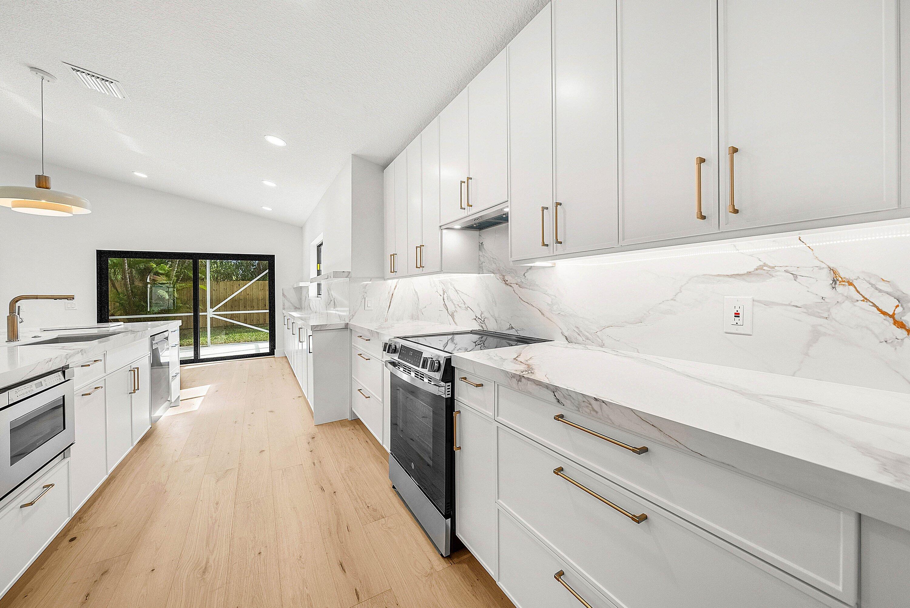 5754 Aspen Ridge Circle Delray Beach, FL 33484 - Photo 14 of 52 014-5754AspenRidgeCircle-DelrayBeach-FL-