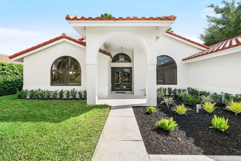 $895,000 | 5754 Aspen Ridge Circle, Delray Beach, FL 33484