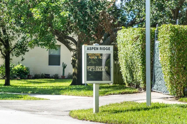 $900,000 | 5754 Aspen Ridge Circle, Delray Beach, FL 33484