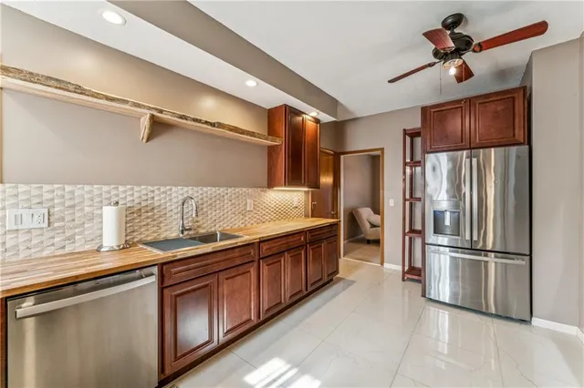 $400,000 | 336 Southwest Raintree Drive, Lee's Summit, MO 64082