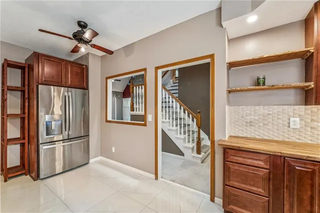 $400,000 | 336 Southwest Raintree Drive, Lee's Summit, MO 64082