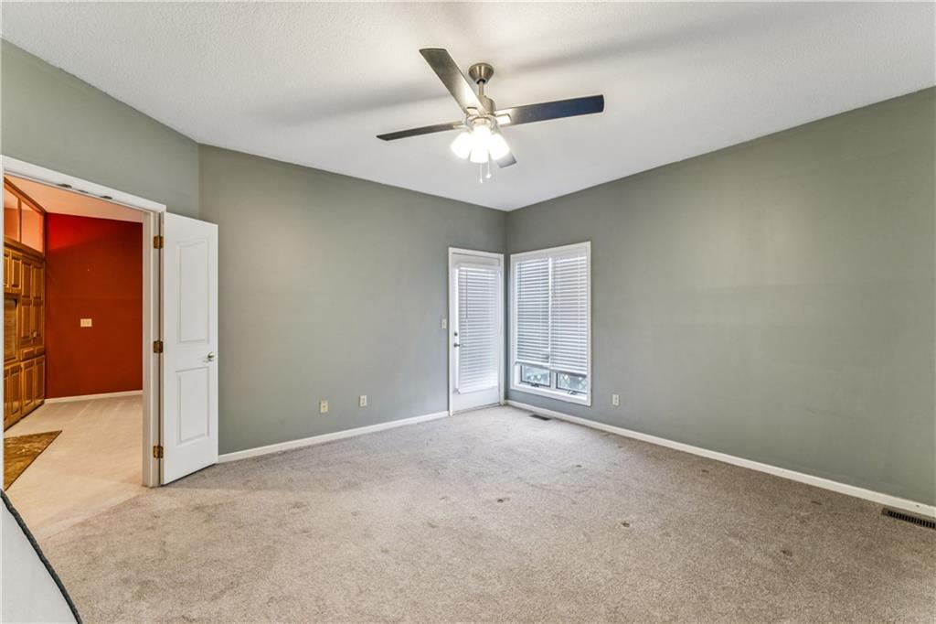 336 Southwest Raintree Drive Lee's Summit, MO 64082 - Photo 25 of 81