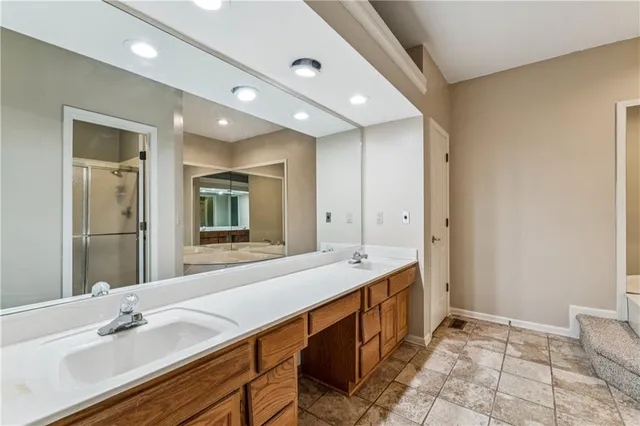 $400,000 | 336 Southwest Raintree Drive, Lee's Summit, MO 64082