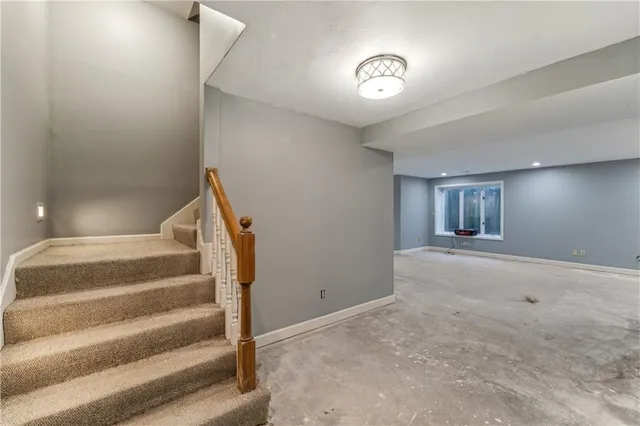 $400,000 | 336 Southwest Raintree Drive, Lee's Summit, MO 64082