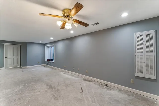 $400,000 | 336 Southwest Raintree Drive, Lee's Summit, MO 64082