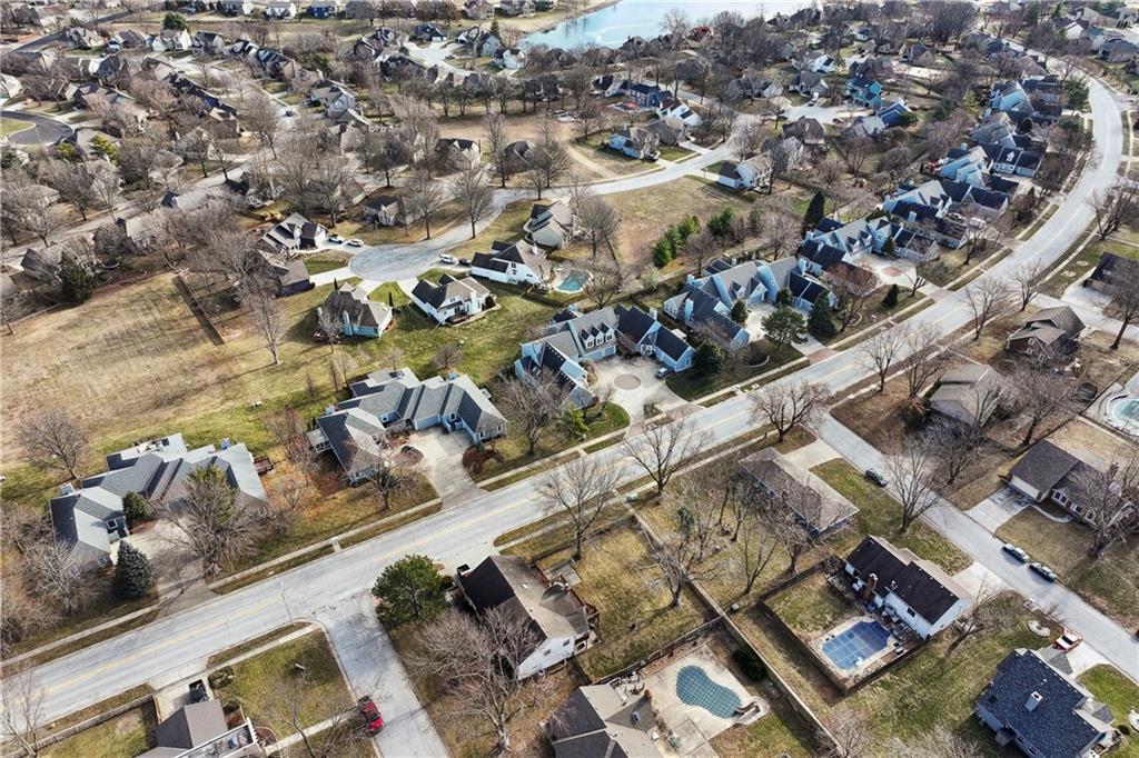 336 Southwest Raintree Drive Lee's Summit, MO 64082 - Photo 62 of 81