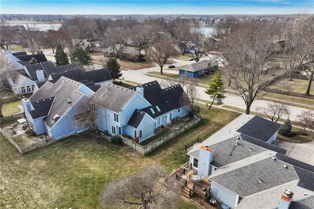 $400,000 | 336 Southwest Raintree Drive, Lee's Summit, MO 64082