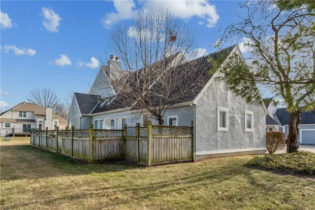 $400,000 | 336 Southwest Raintree Drive, Lee's Summit, MO 64082