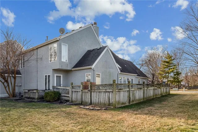 $400,000 | 336 Southwest Raintree Drive, Lee's Summit, MO 64082