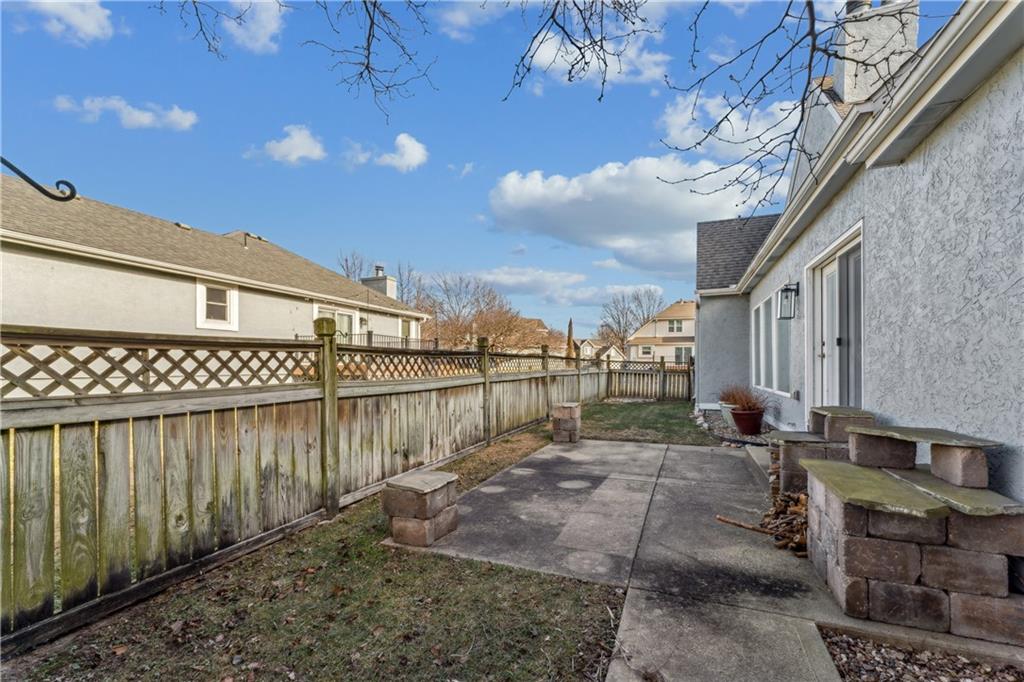 336 Southwest Raintree Drive Lee's Summit, MO 64082 - Photo 76 of 81