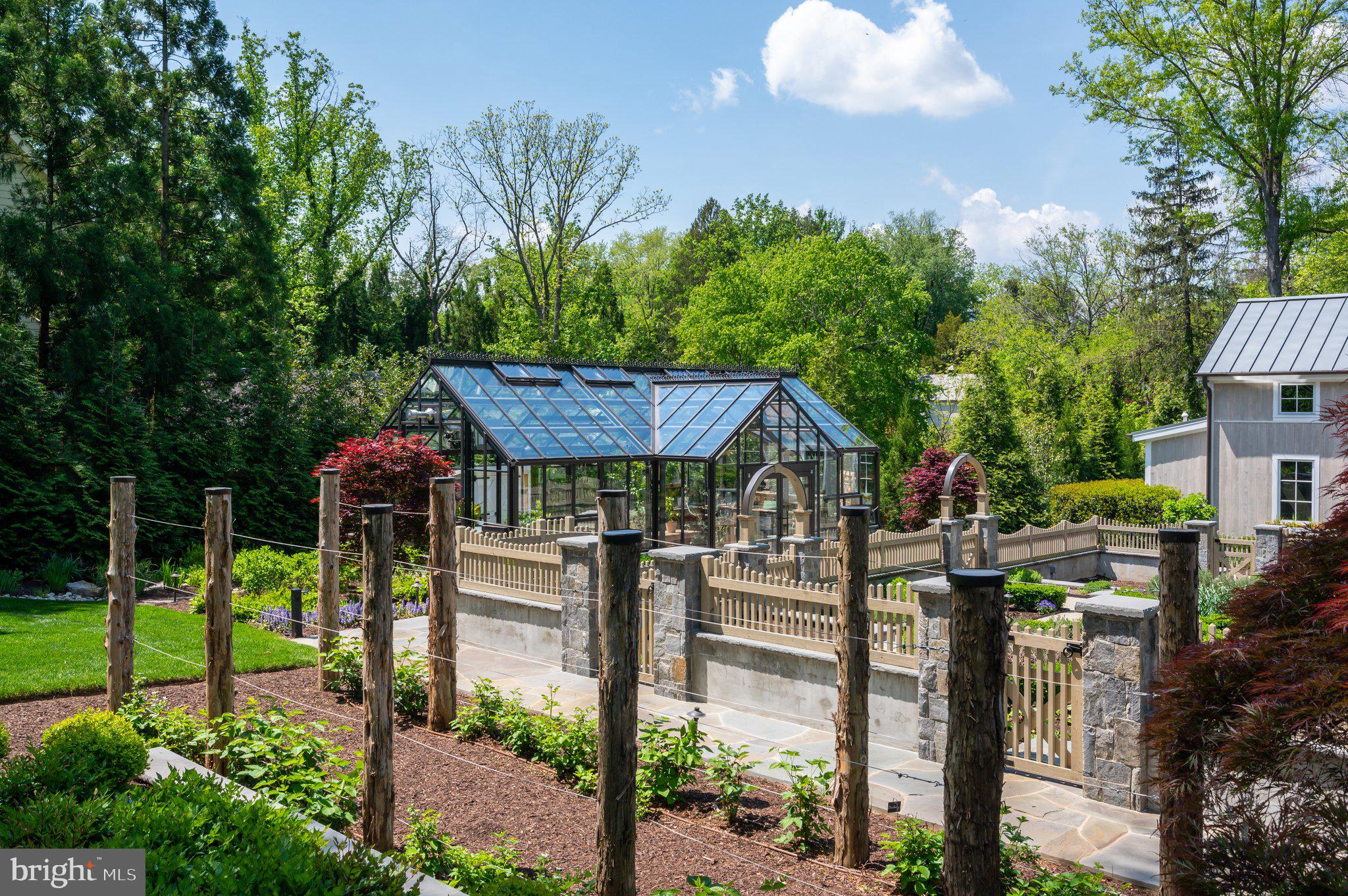 1010 Turkey Run Road McLean, VA 22101 - Photo 17 of 25