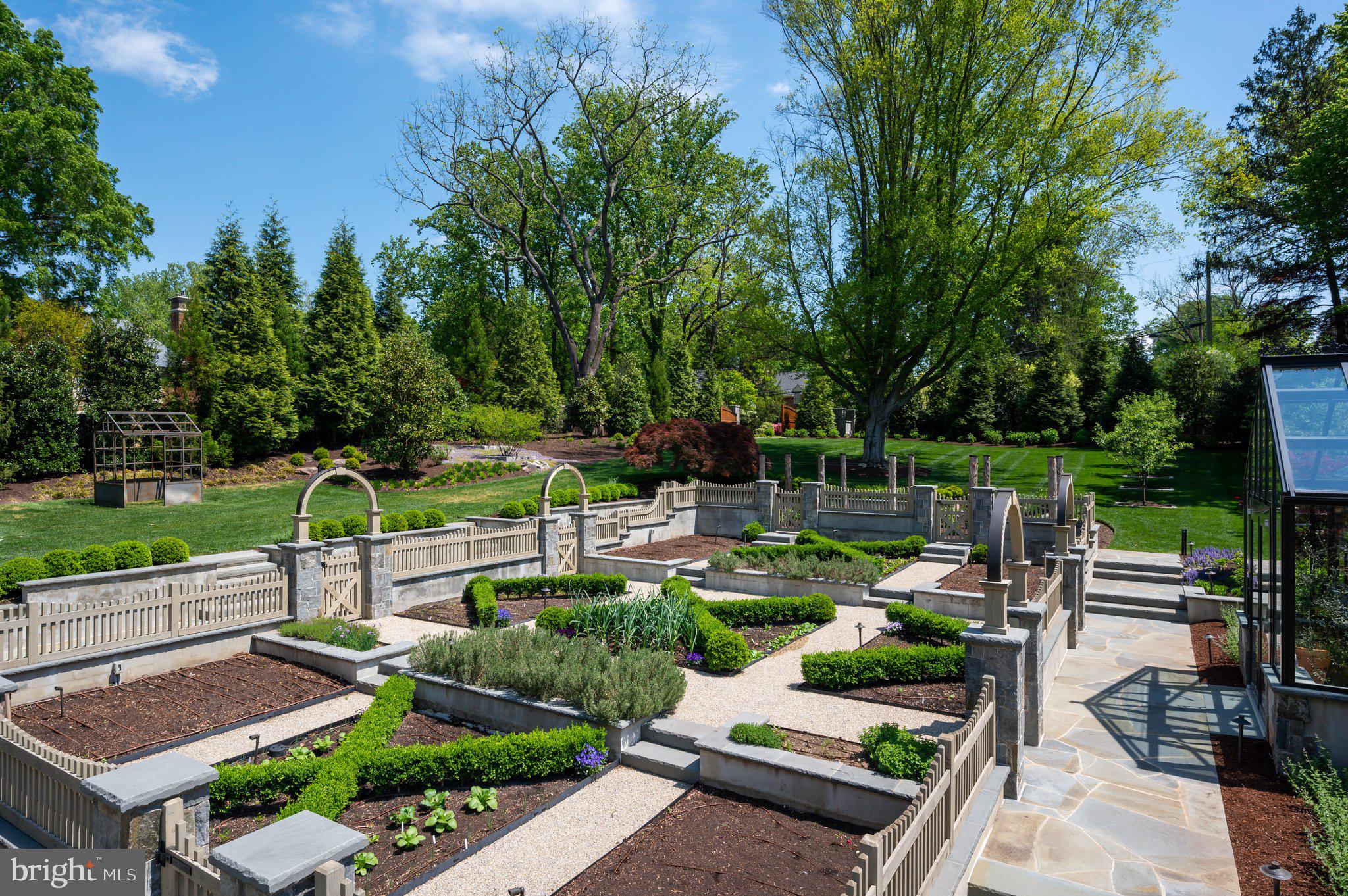 1010 Turkey Run Road McLean, VA 22101 - Photo 5 of 25