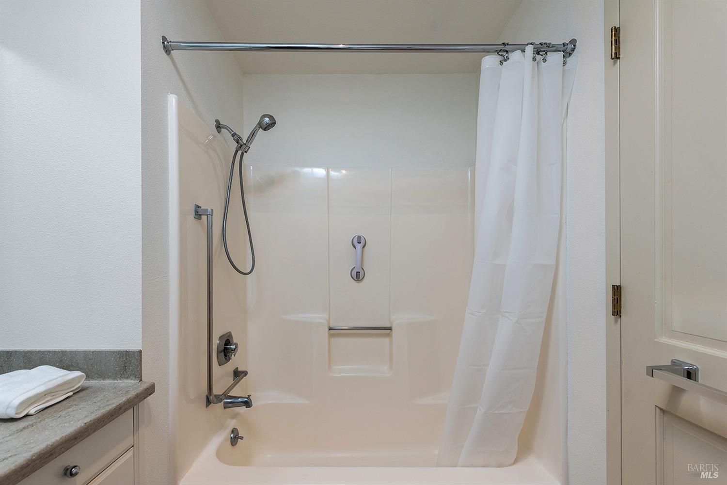 100 Thorndale Drive, Unit 222 San Rafael, CA 94903 - Photo 16 of 28