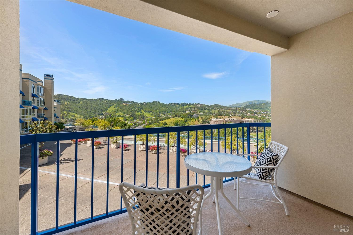 100 Thorndale Drive, Unit 222 San Rafael, CA 94903 - Photo 3 of 28