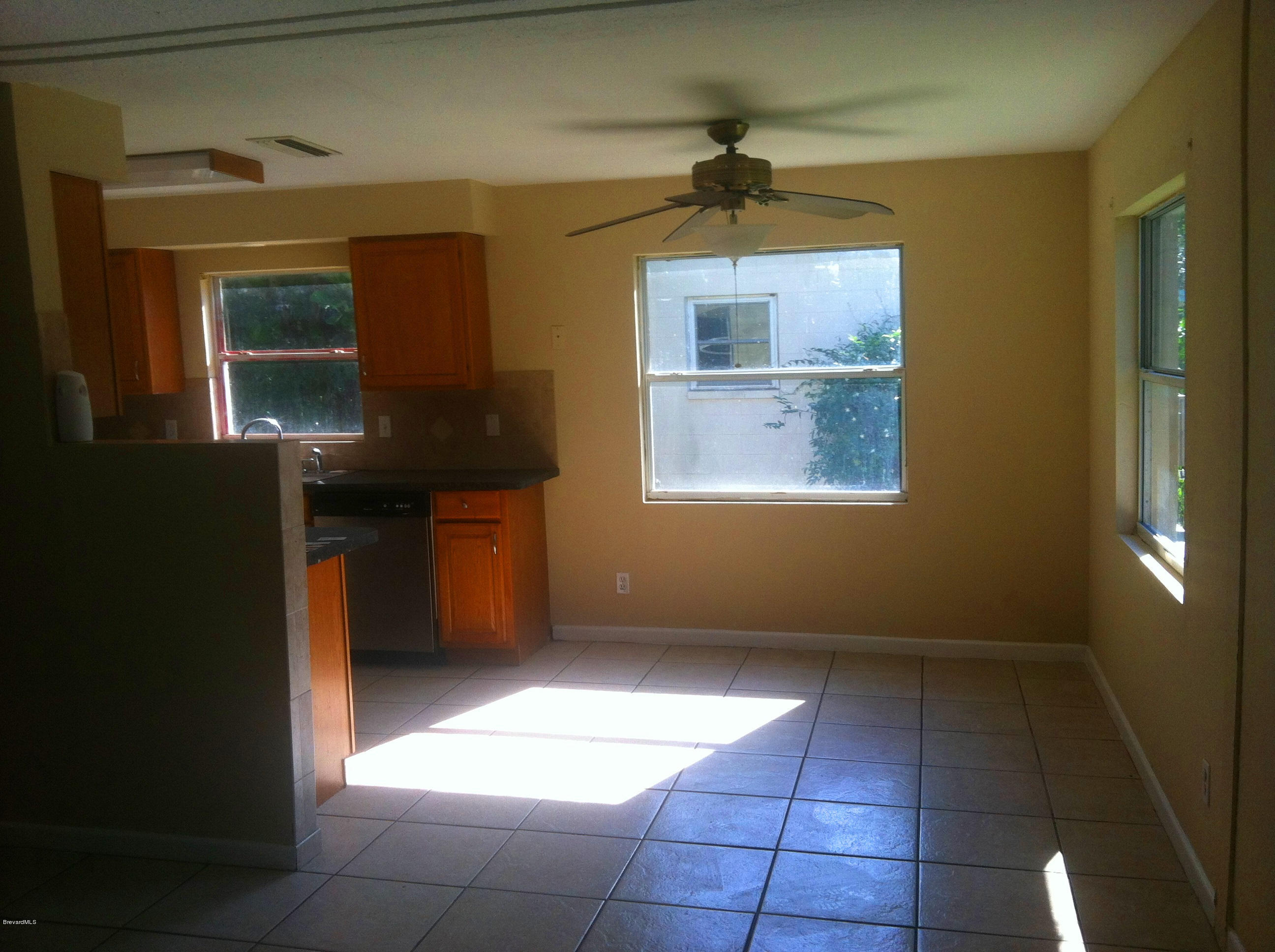 860 Sandgate Street Merritt Island, FL 32953 - Photo 6 of 14 IMG_1303