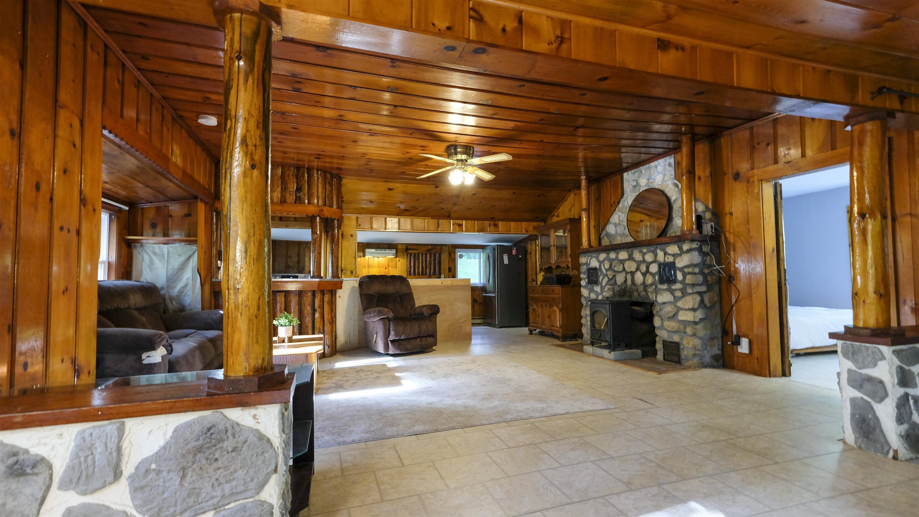 37 Spring Street Pelham, NH 03076 - Photo 12 of 27