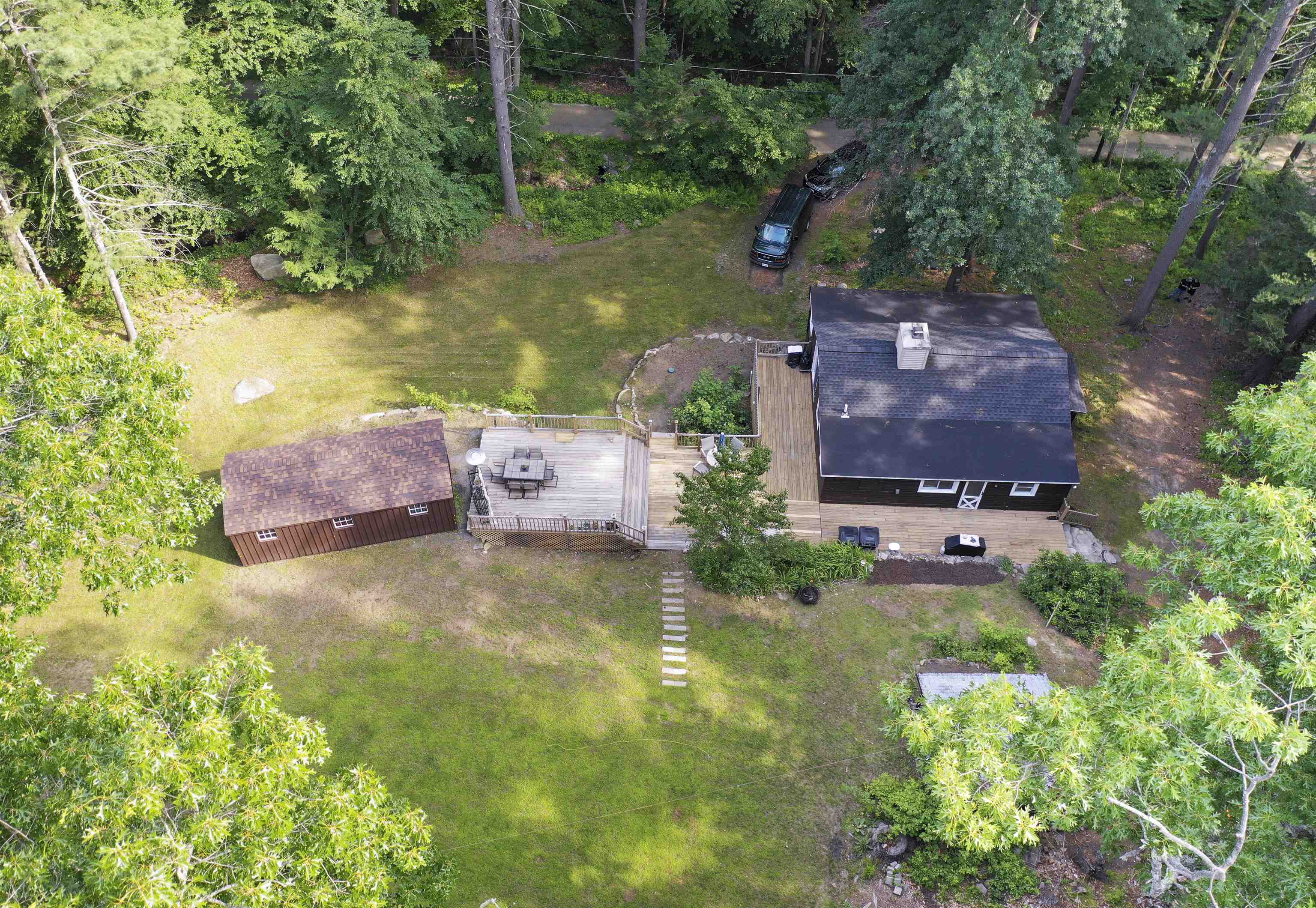 37 Spring Street Pelham, NH 03076 - Photo 17 of 27
