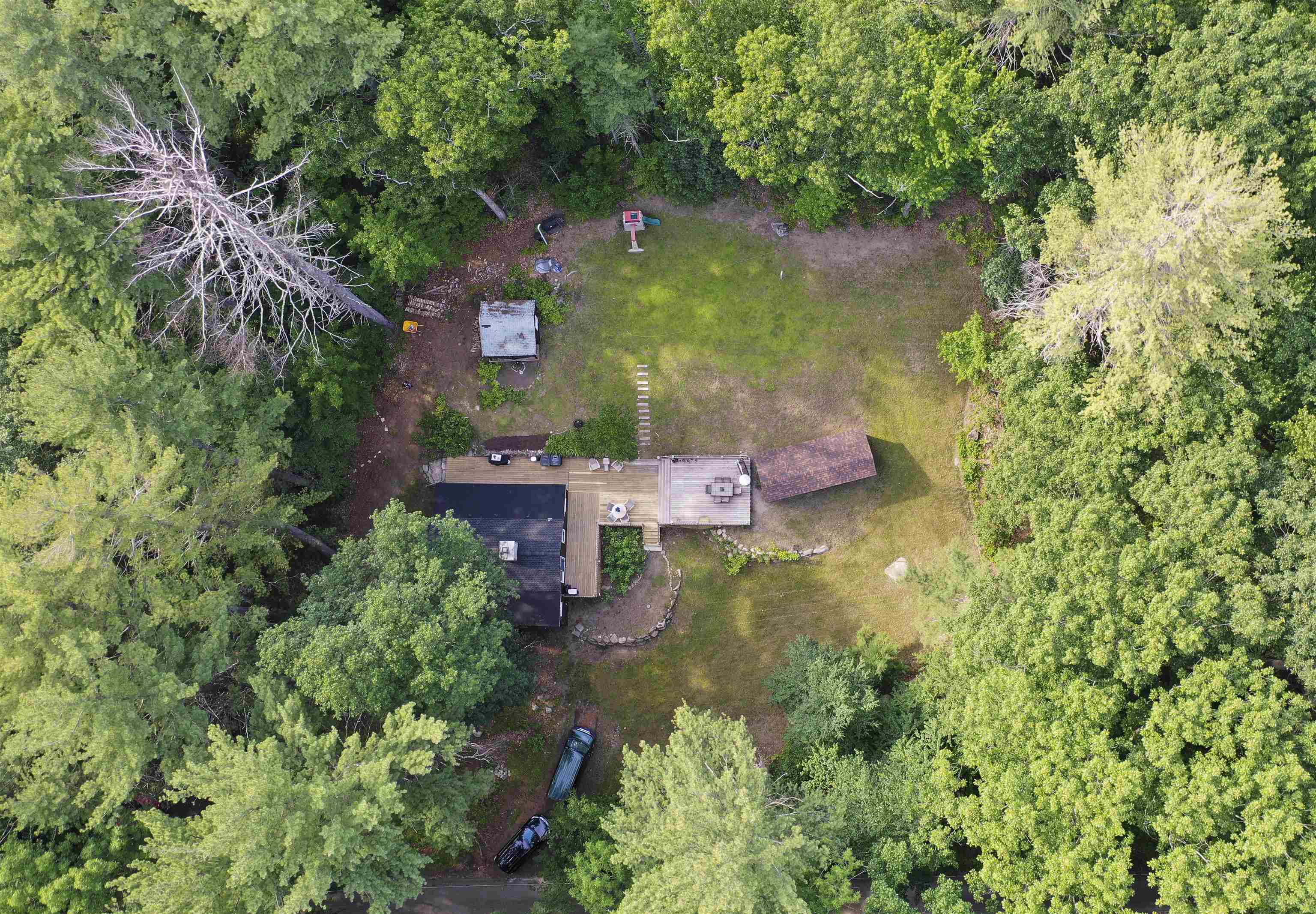 37 Spring Street Pelham, NH 03076 - Photo 19 of 27