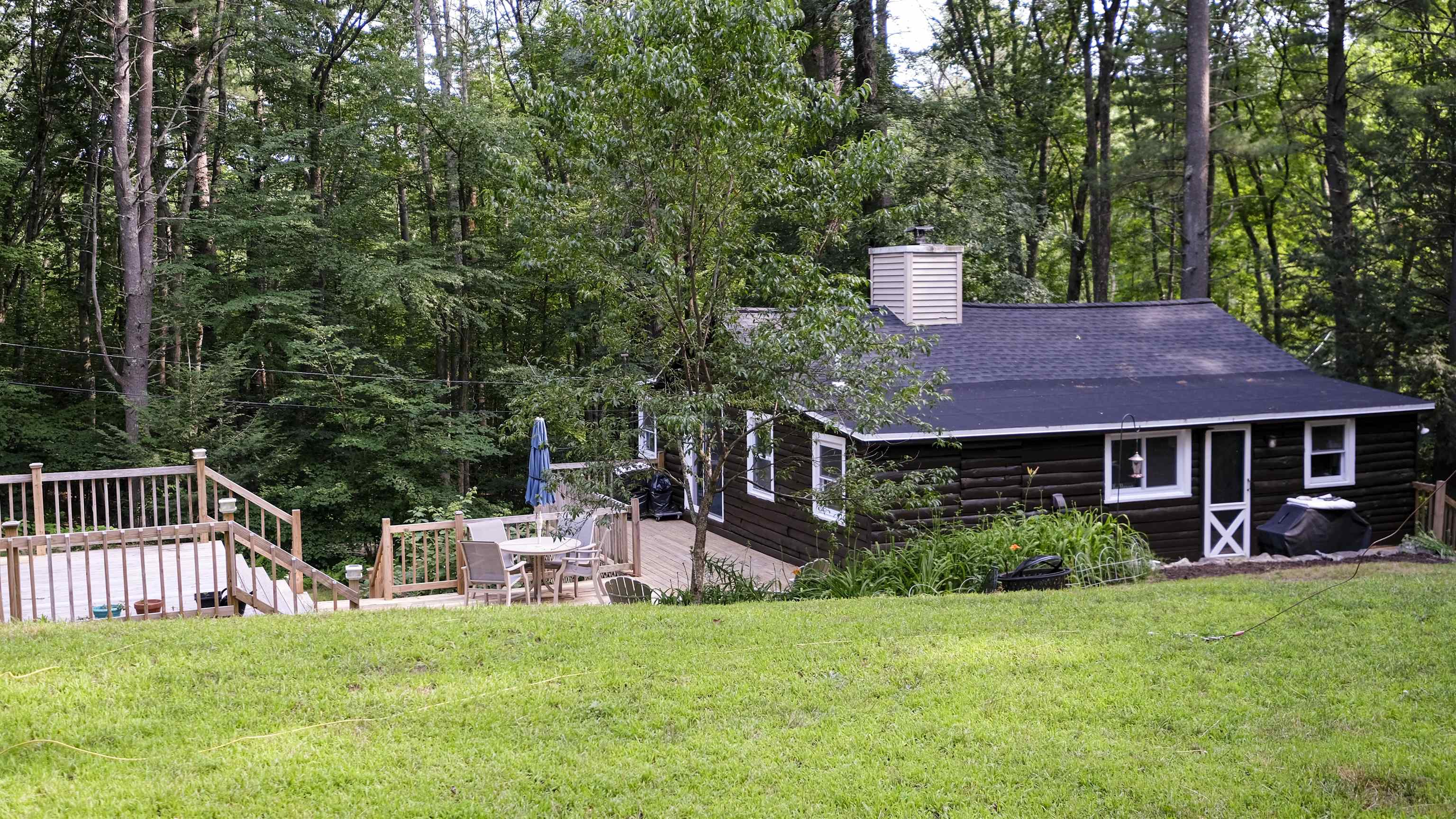 37 Spring Street Pelham, NH 03076 - Photo 23 of 27