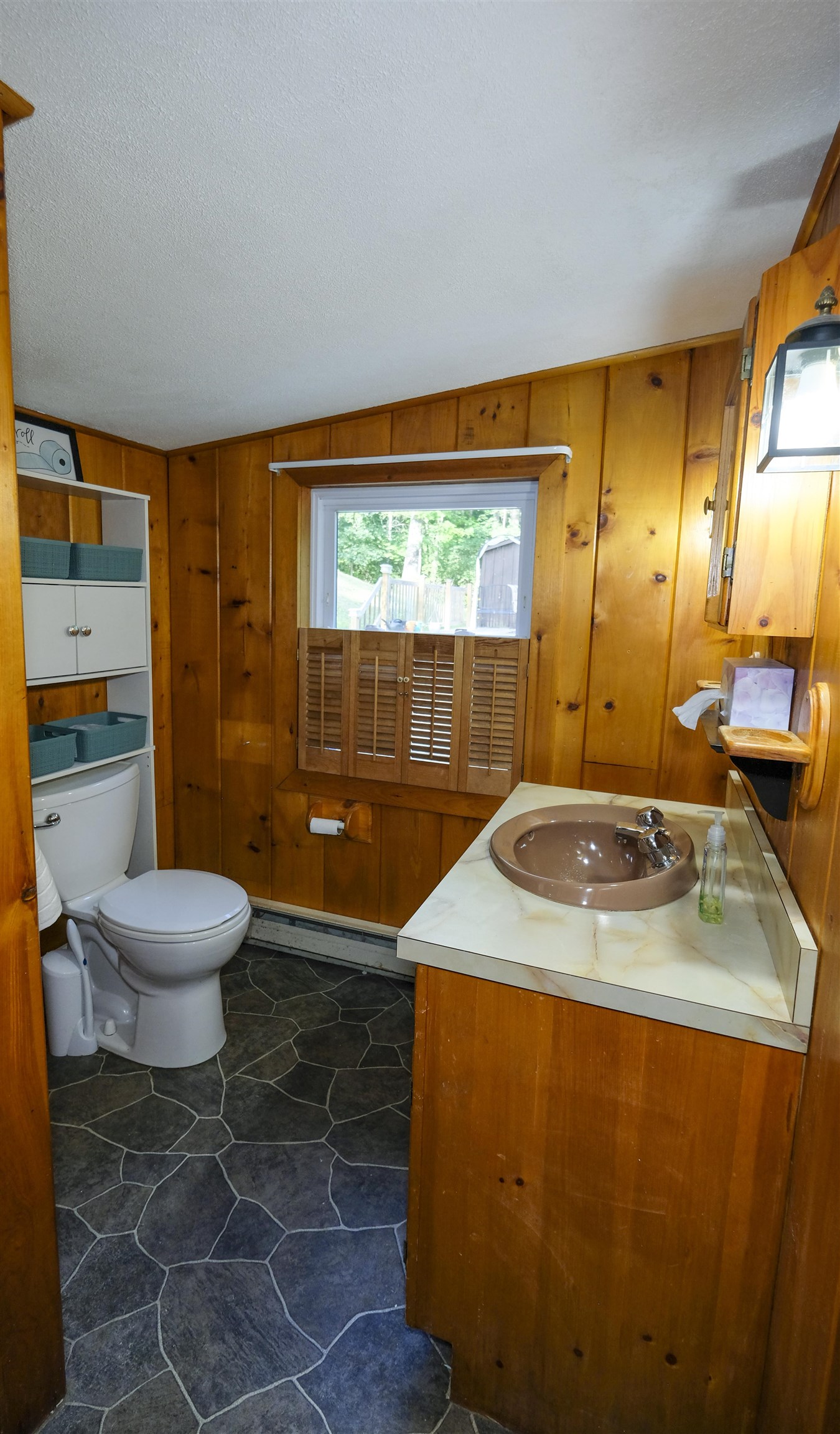 37 Spring Street Pelham, NH 03076 - Photo 6 of 27